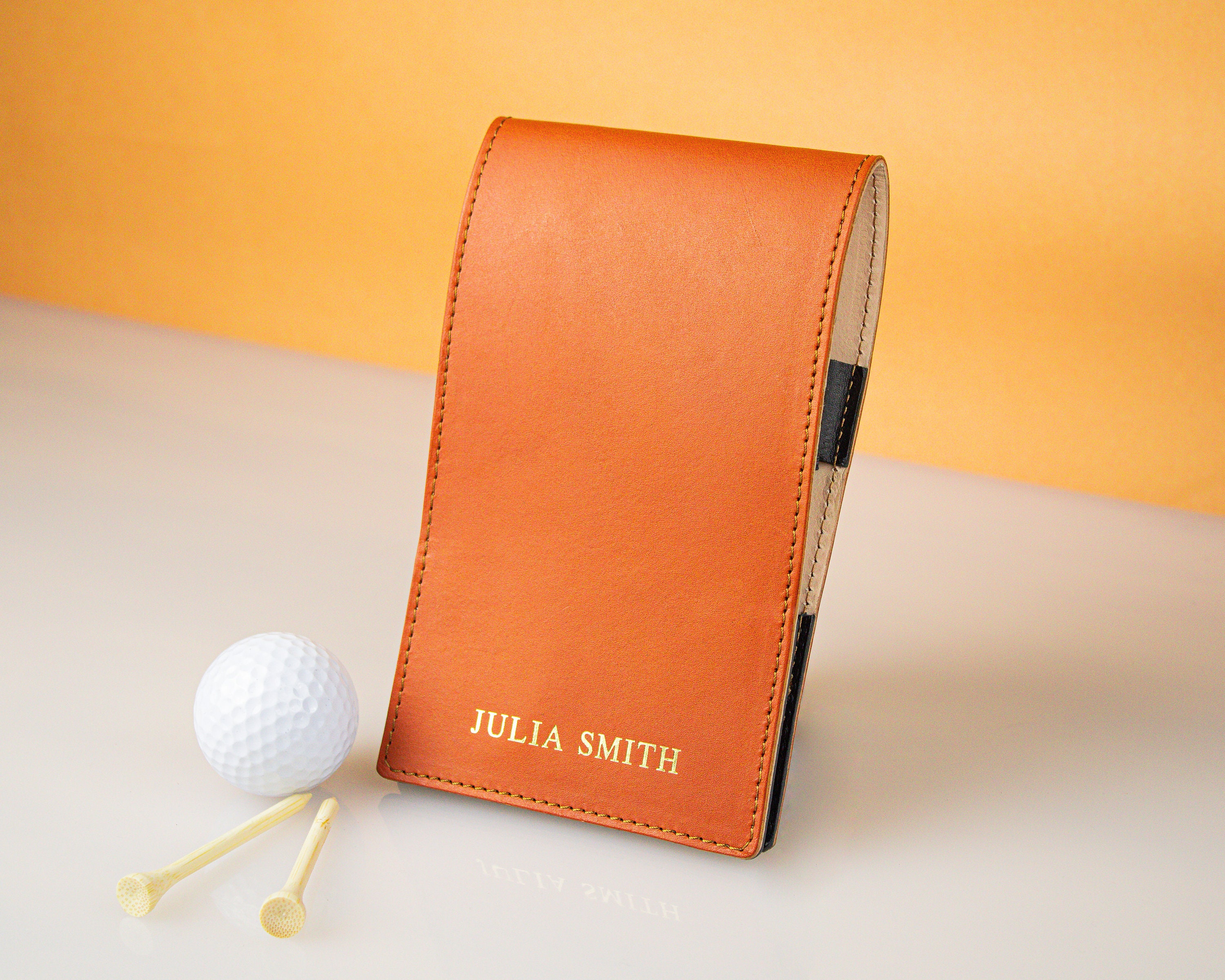 Stylish Golf Scorecard Holder - Perfect for Tracking Your Golf Stats & Yardage