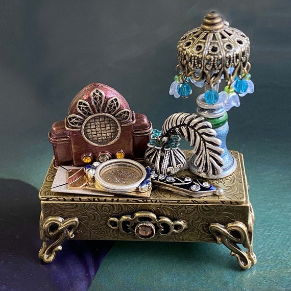 Explore Unique Trinket Boxes: Perfect for Jewelry, Gifts, and Collectibles