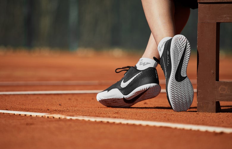 clay court tennis shoes