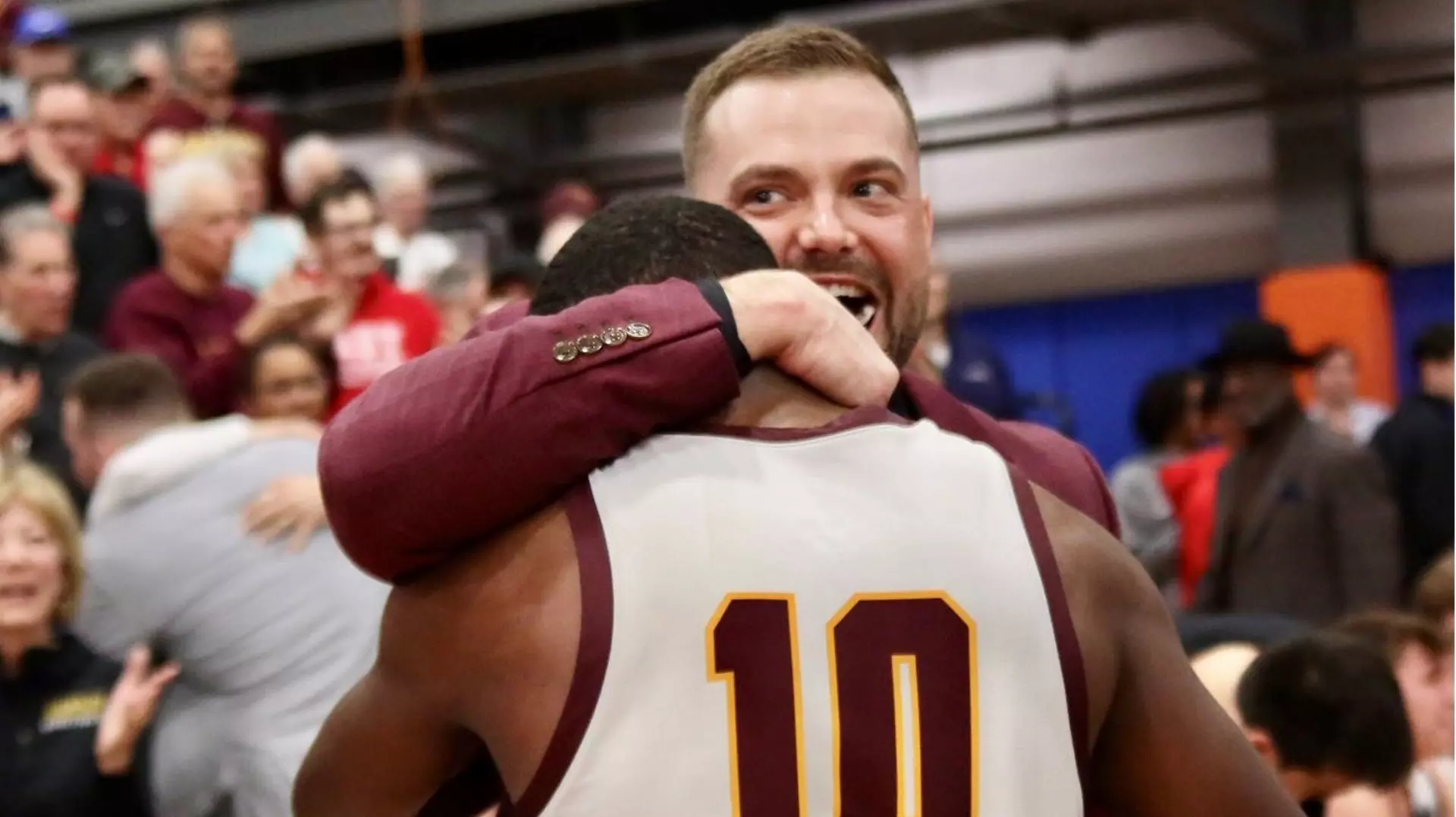 Gannon Basketball: Coach Fee Leads Golden Knights to Historic Success in 2024