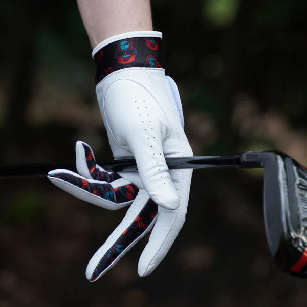 Essential Guide to Cleaning Golf Gloves: Leather Care and Conditioning Tips