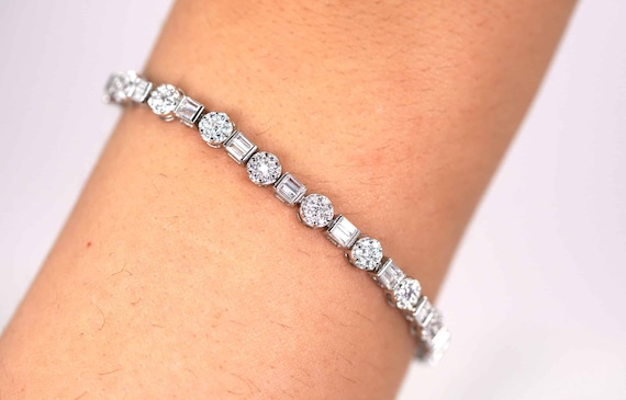 Shop Exquisite Silver Tennis Bracelets - Perfect for Any Occasion