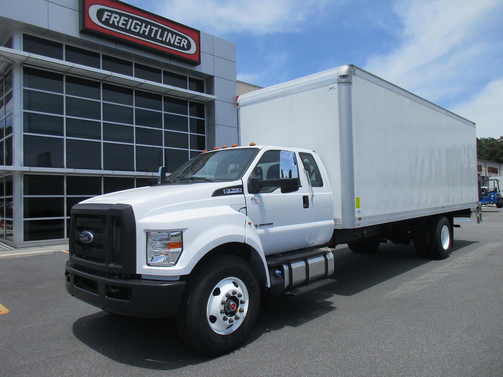 2024 Ford F-750 Box Truck with Liftgate: Heavy-Duty and Ready to Work