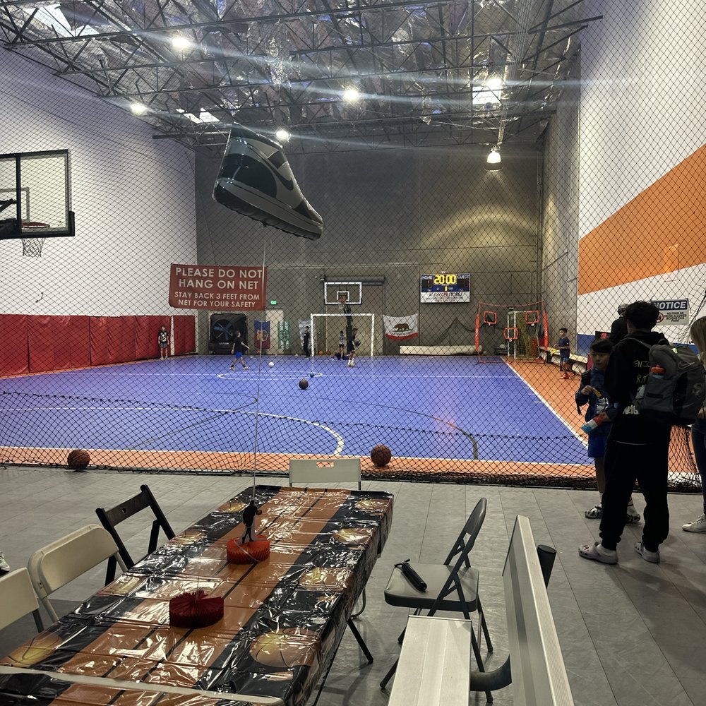 Find Indoor Basketball Gyms Near Me: Your Ultimate Guide