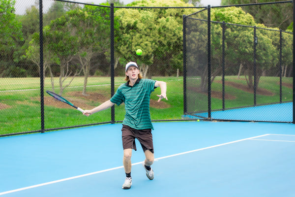 Tennis Hats: How To Choose The Right One For You?