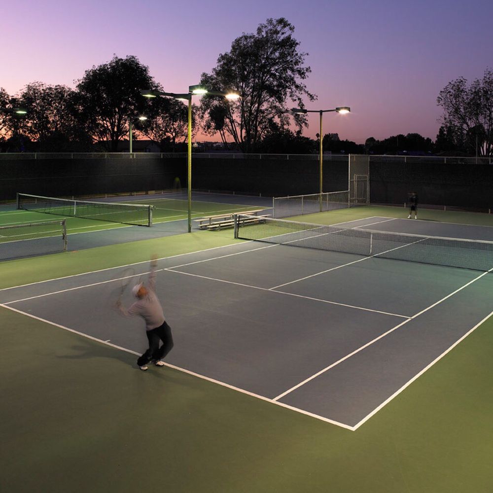 Lit Tennis Courts Near Me: Where to Play Tennis When Its Dark Out!